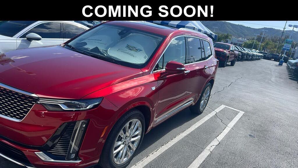 2021 CADILLAC XT6