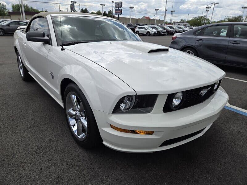 2009 FORD Mustang