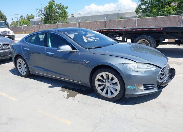 2013 TESLA Model S