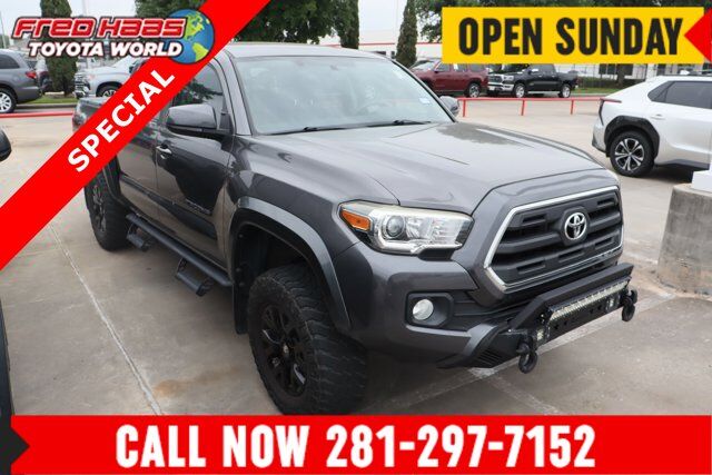 2017 TOYOTA Tacoma