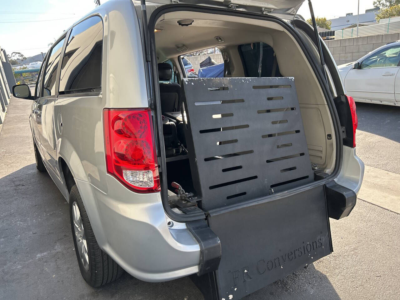 2014 DODGE Grand Caravan