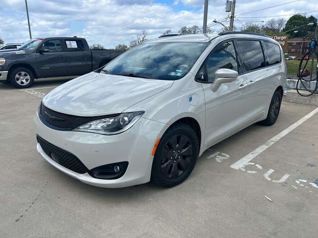 2020 CHRYSLER Pacifica