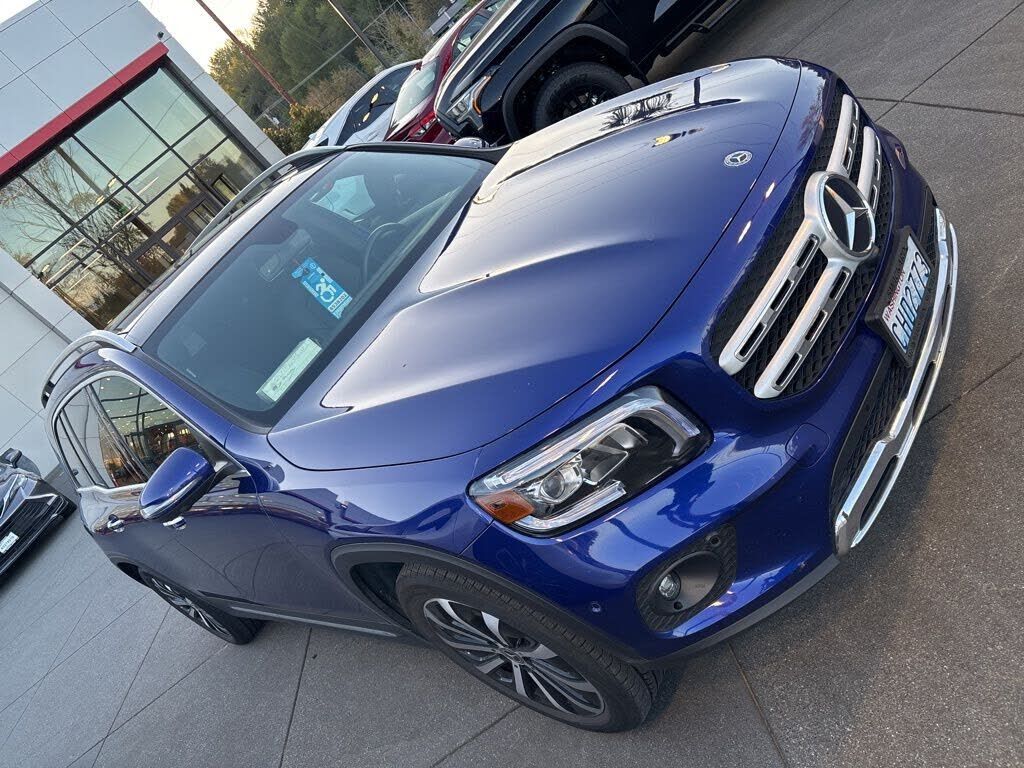 2021 MERCEDES-BENZ GLB-Class