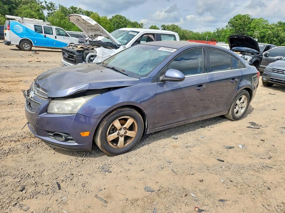 2013 CHEVROLET Cruze