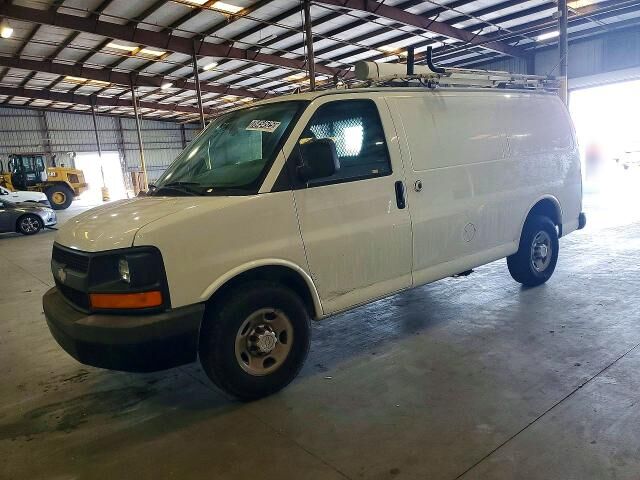 2013 CHEVROLET Express