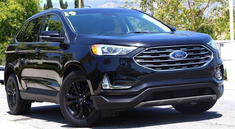2019 FORD Edge
