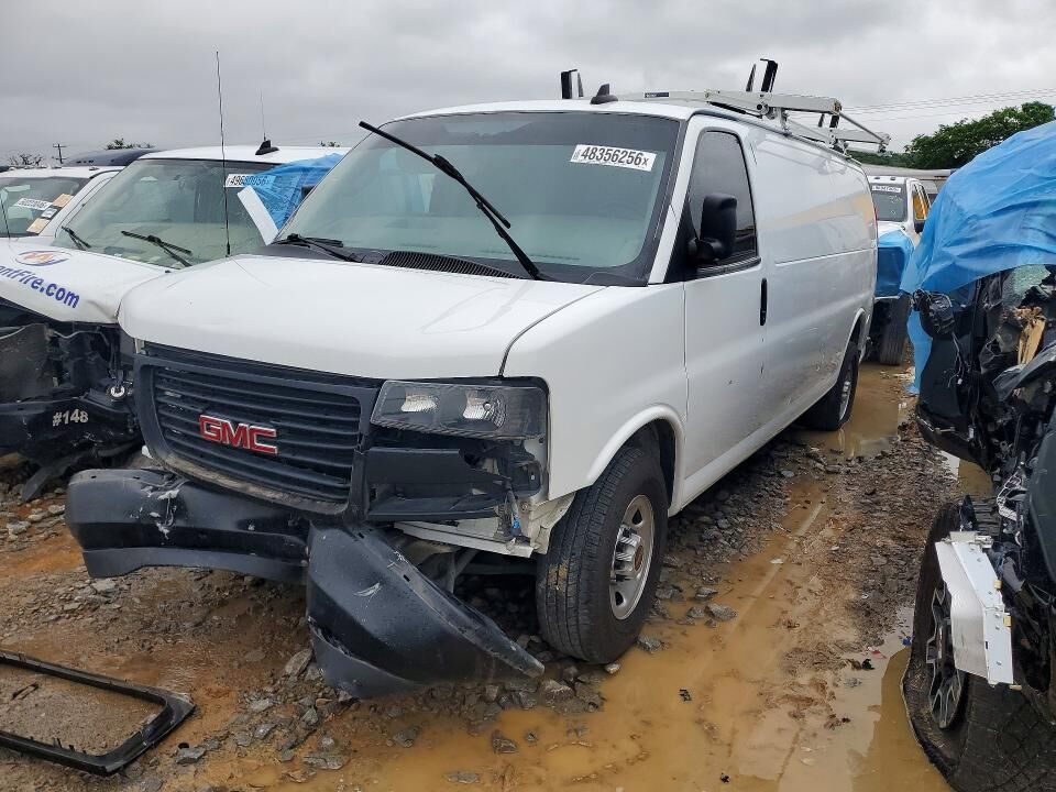 2023 GMC Savana