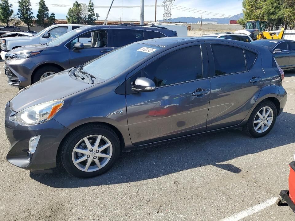 2015 TOYOTA Prius