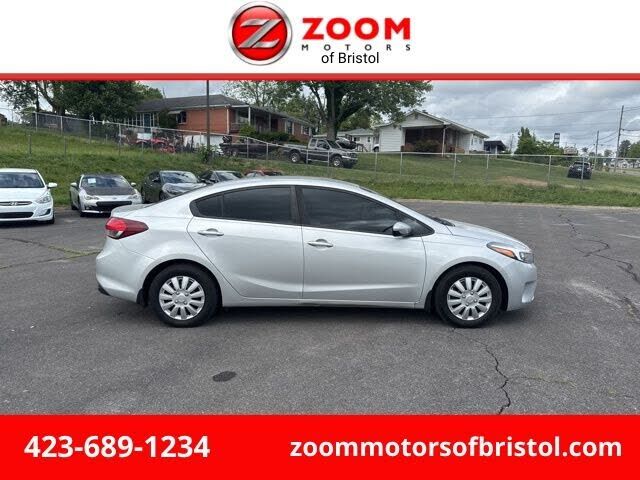 2017 KIA Forte