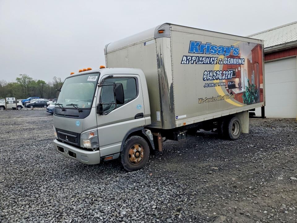 2010 MITSUBISHI FUSO FE84D