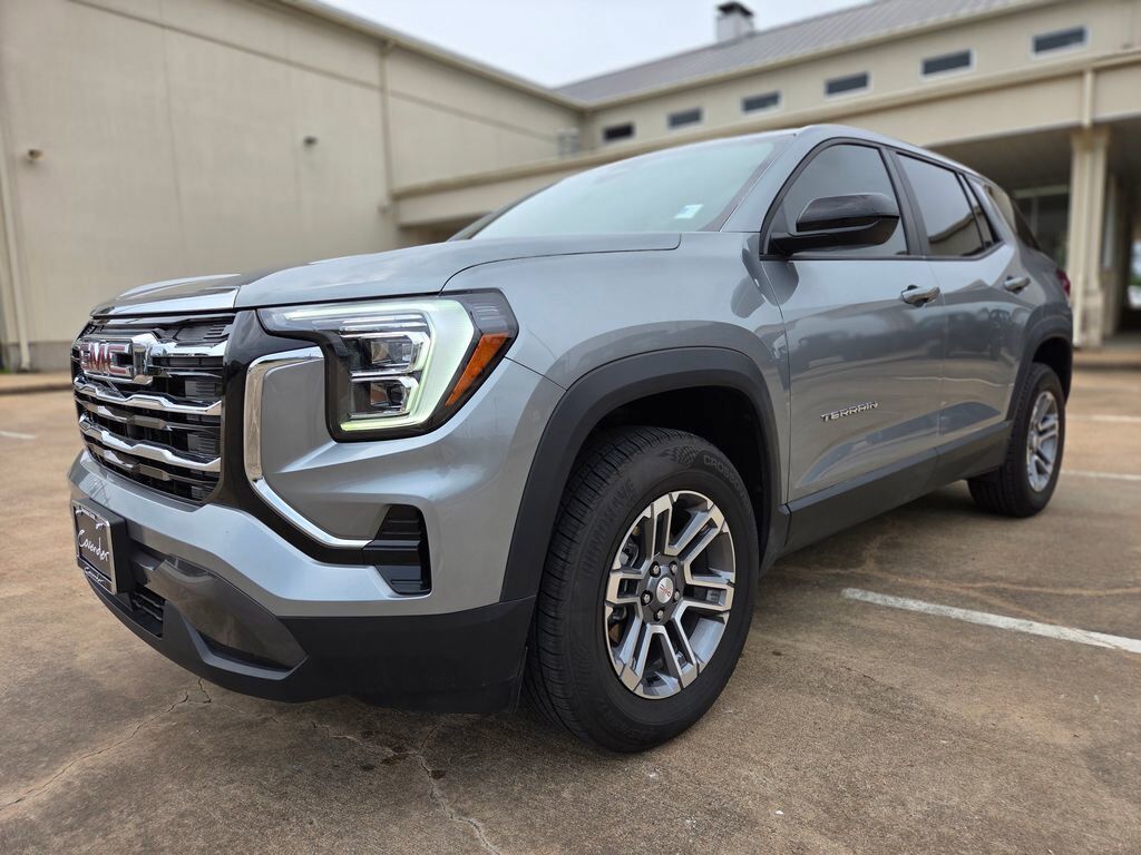 2025 GMC Terrain