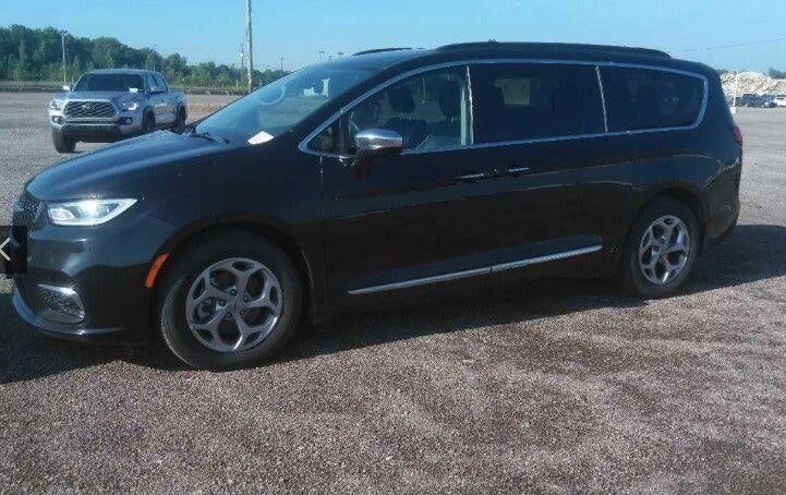 2023 CHRYSLER Pacifica