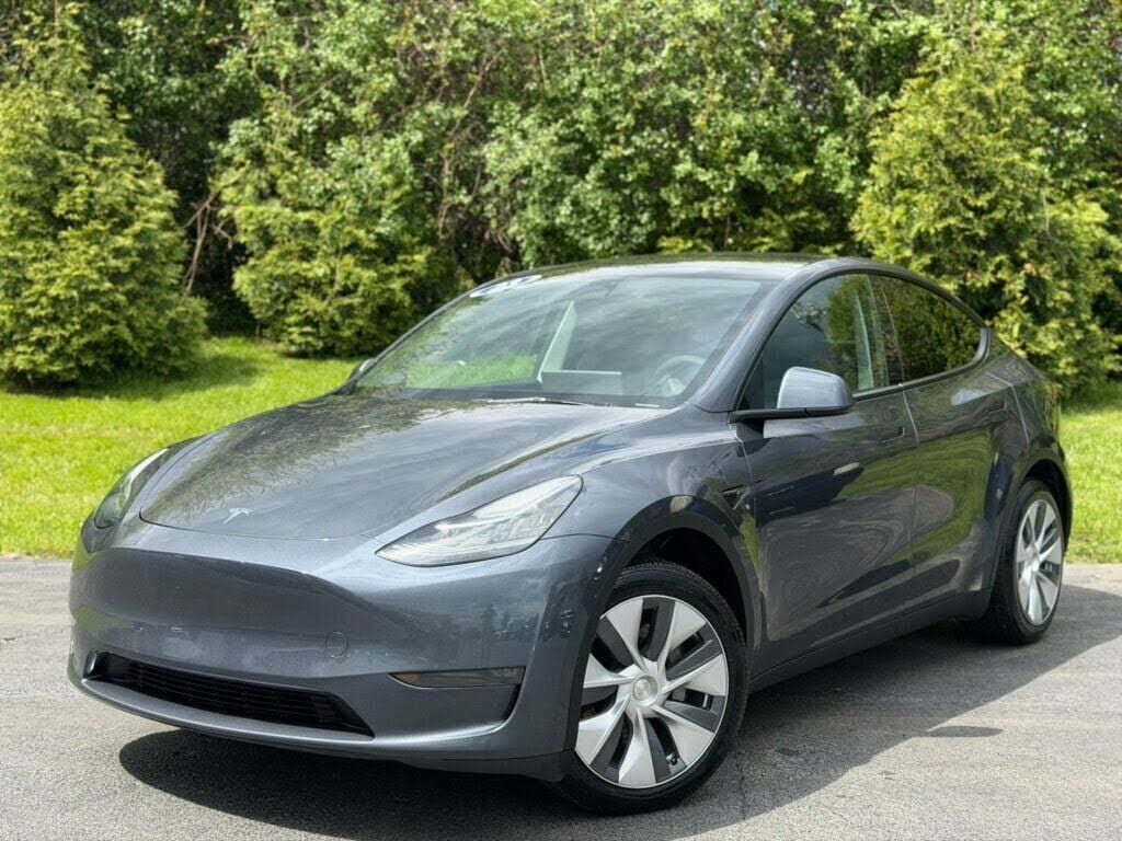 2023 TESLA Model Y