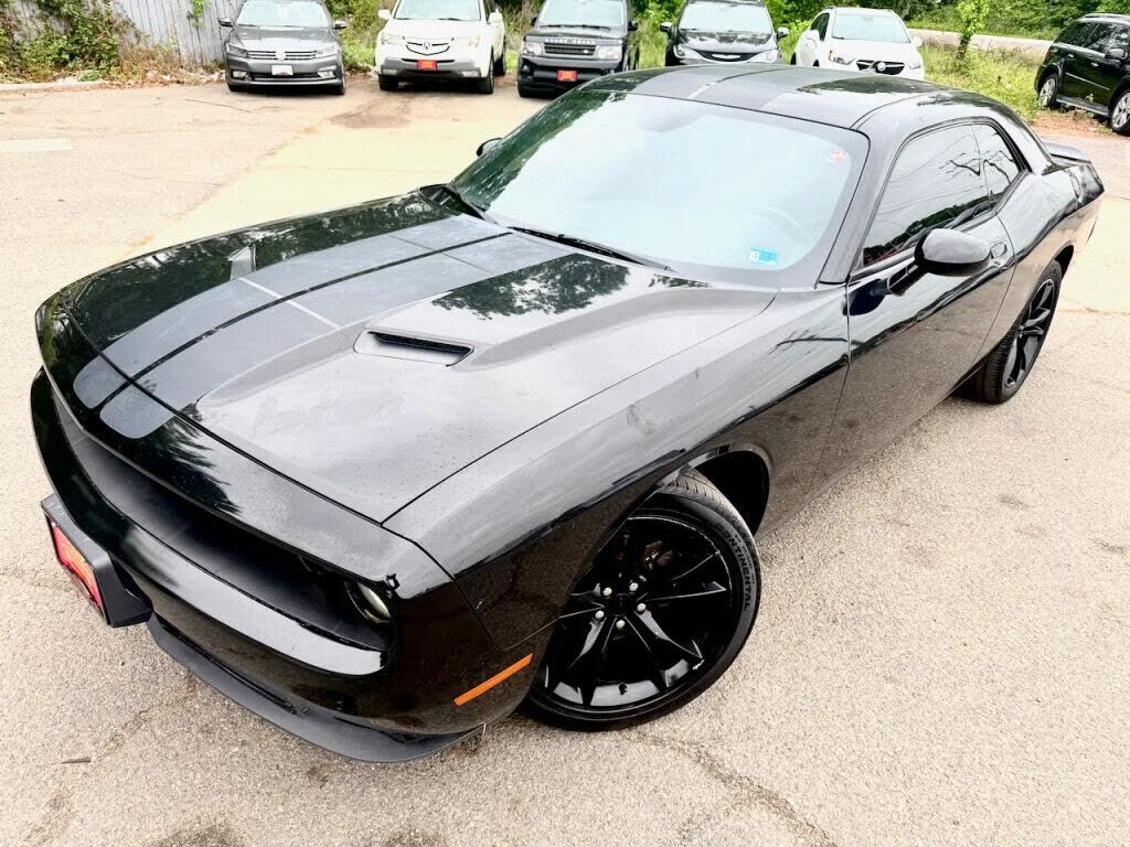 2016 DODGE Challenger