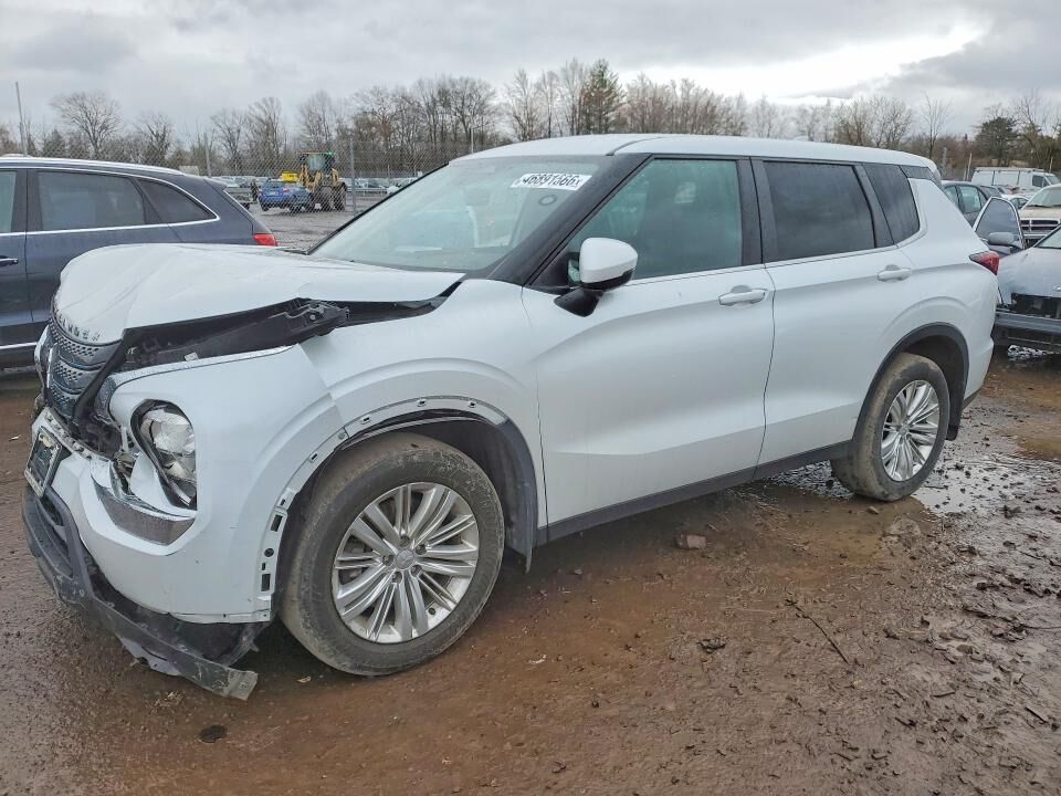 2023 MITSUBISHI Outlander