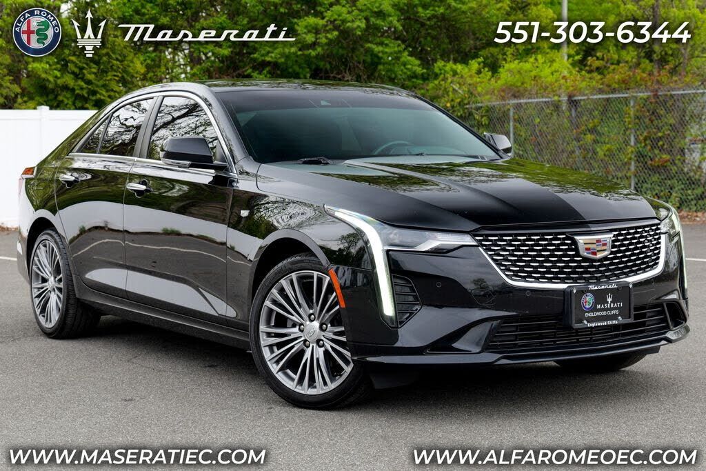 2022 CADILLAC CT4