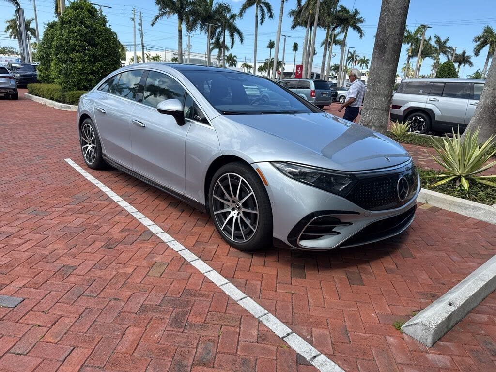 2022 MERCEDES-BENZ EQS-Class