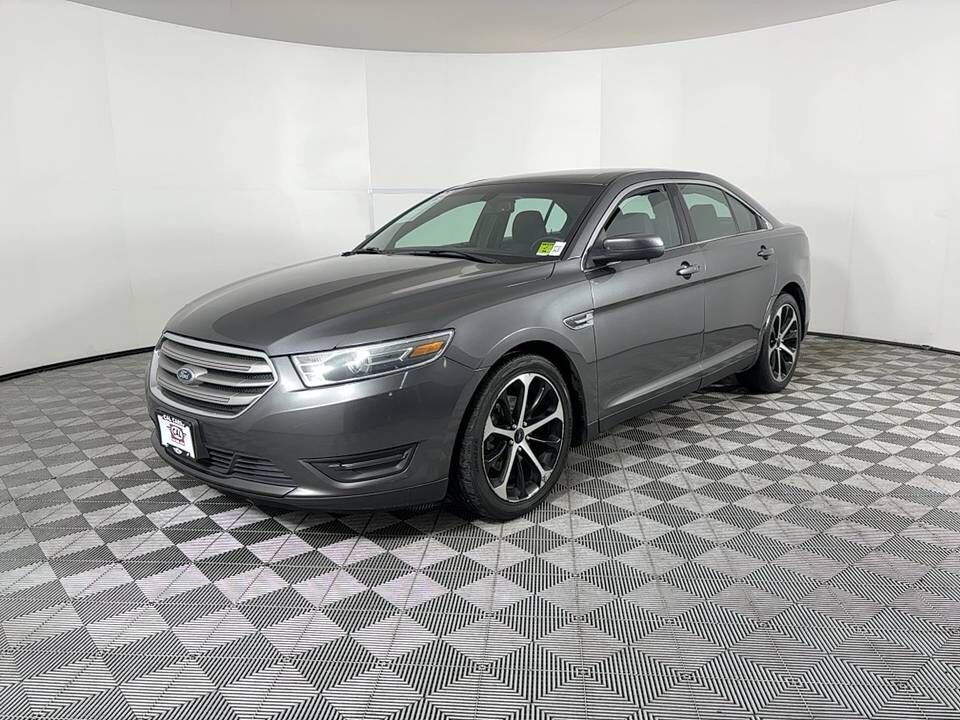 2015 FORD Taurus