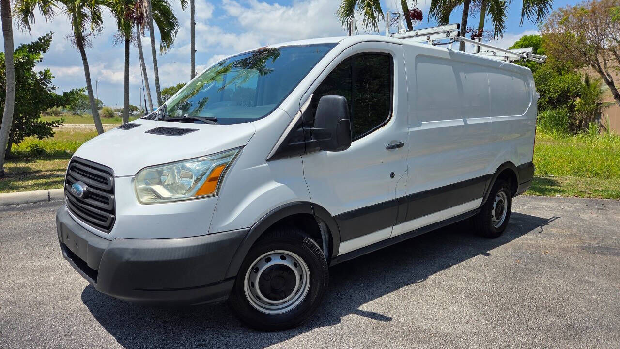 2015 FORD Transit