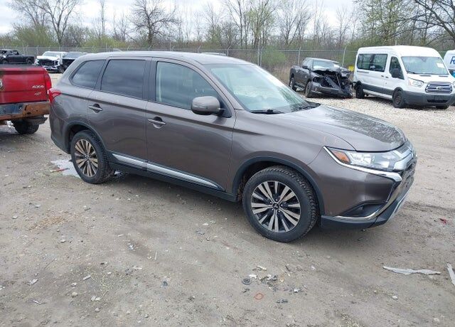 2019 MITSUBISHI Outlander