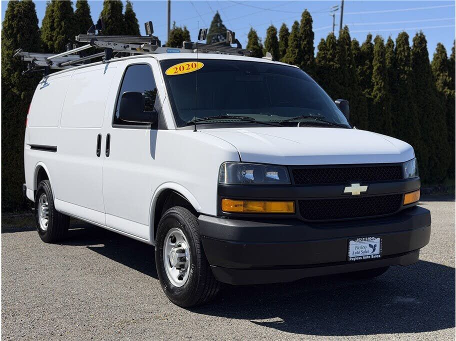 2020 CHEVROLET Express