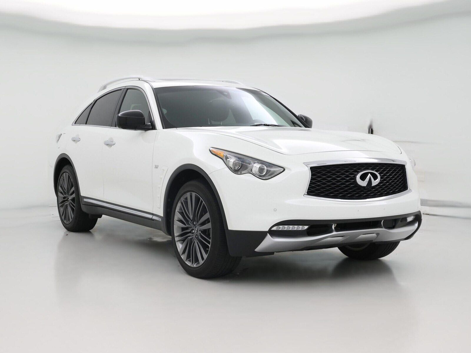 2017 INFINITI QX70
