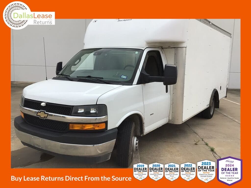 2022 CHEVROLET Express
