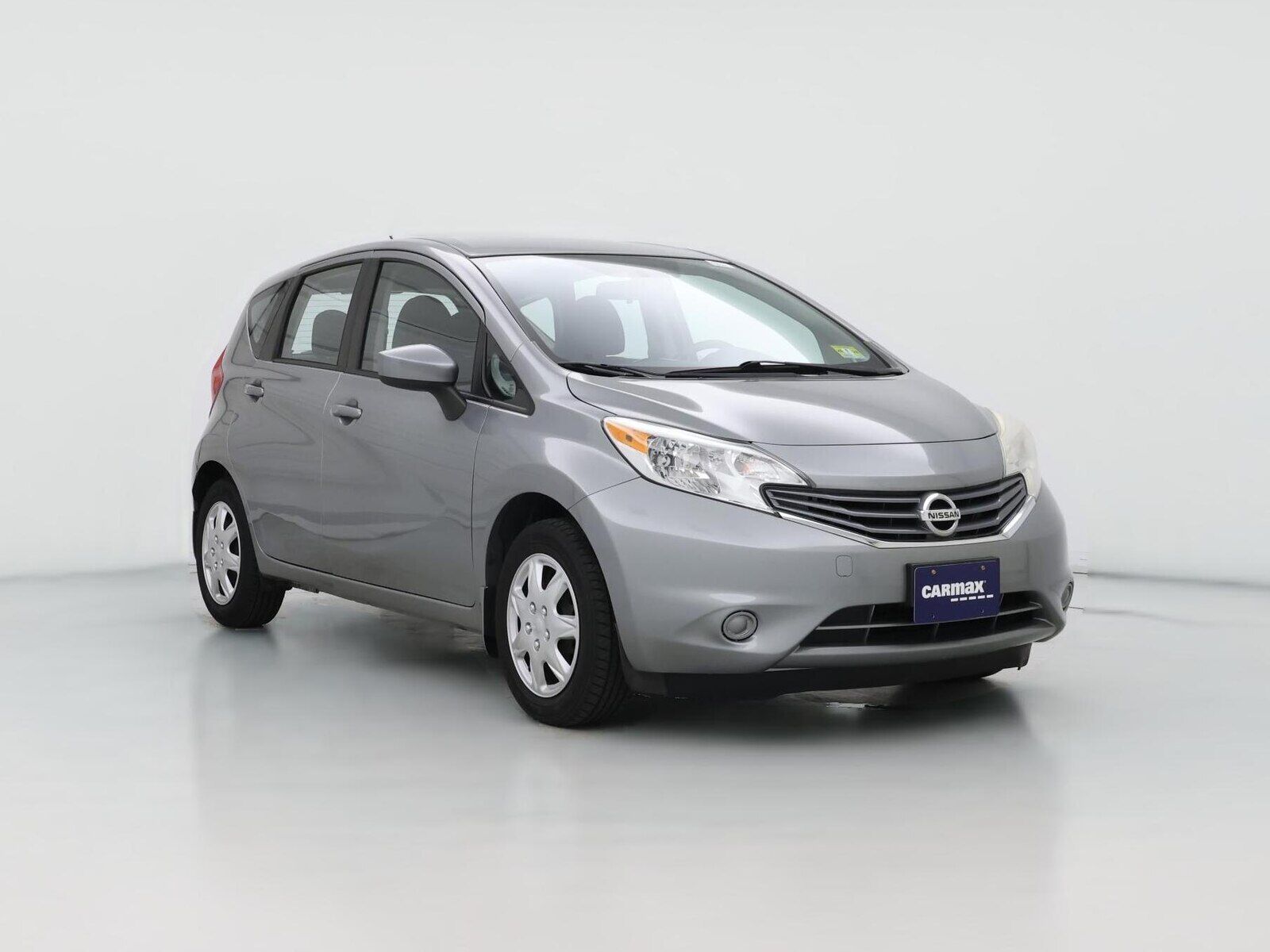 2015 NISSAN Versa