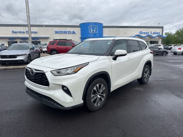 2020 TOYOTA Highlander