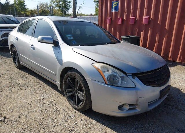 2012 NISSAN Altima