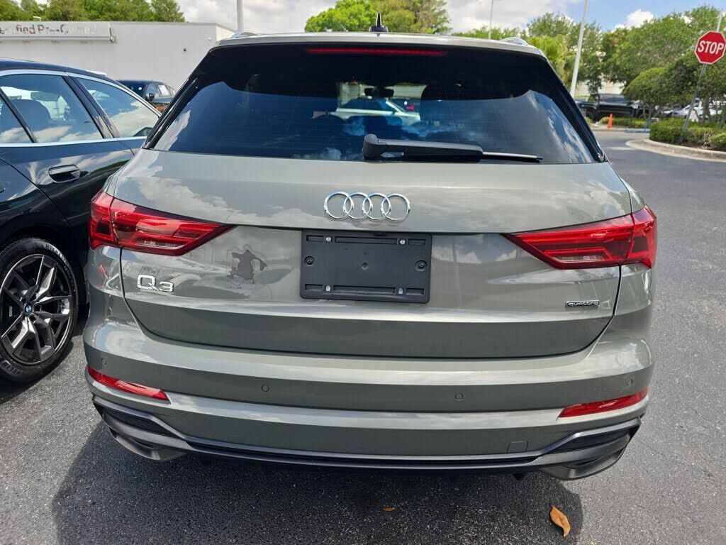 2022 Audi Q3