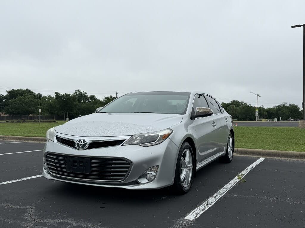 2013 TOYOTA Avalon