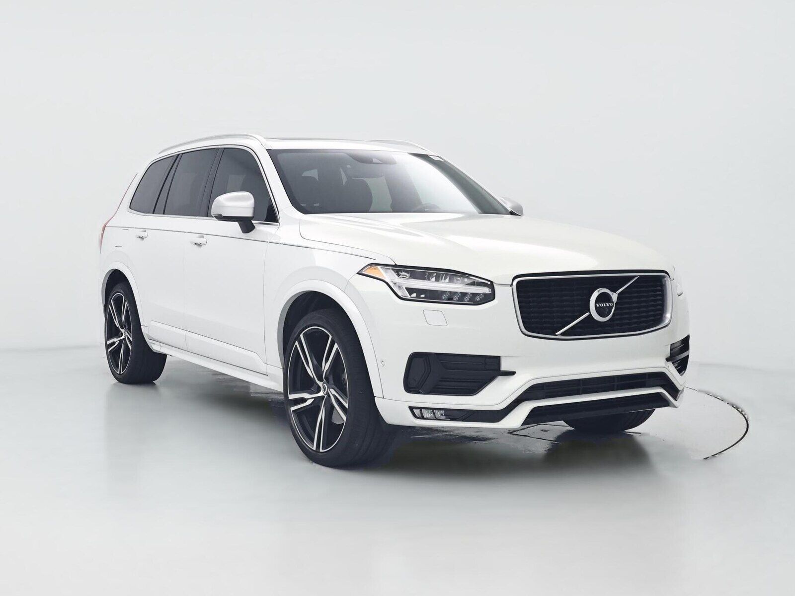 2019 VOLVO XC90