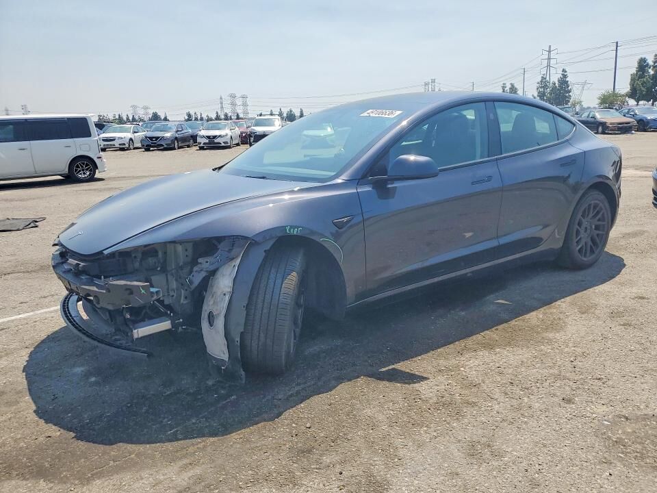 2024 TESLA Model 3