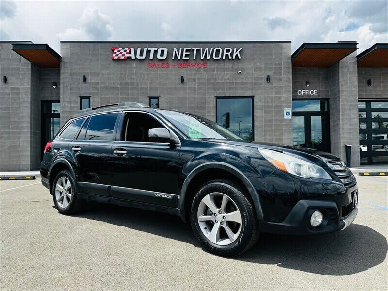 2013 SUBARU Outback