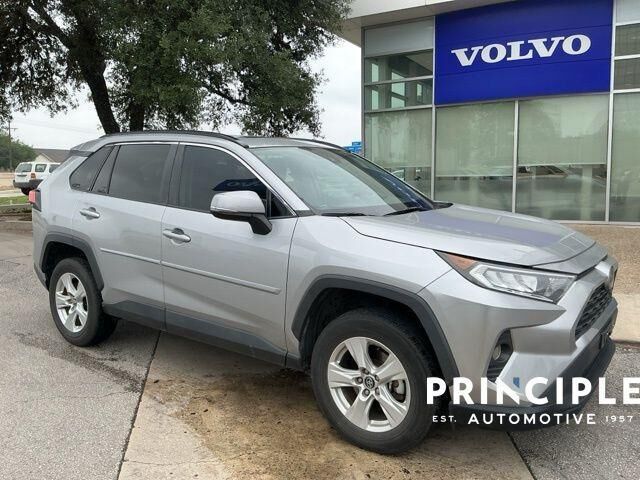 2020 TOYOTA RAV4