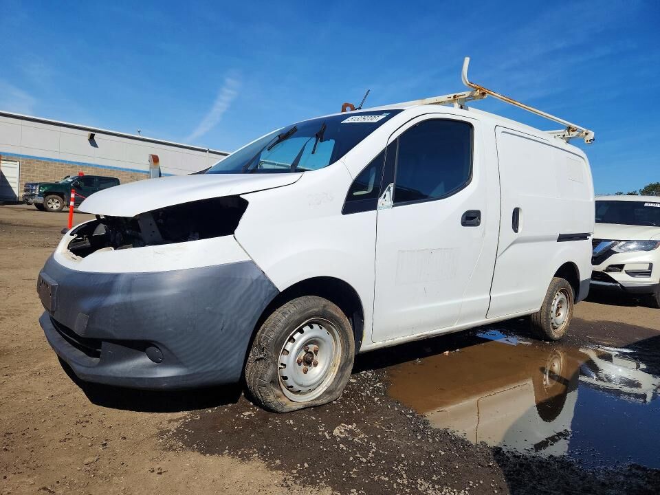2015 NISSAN NV200
