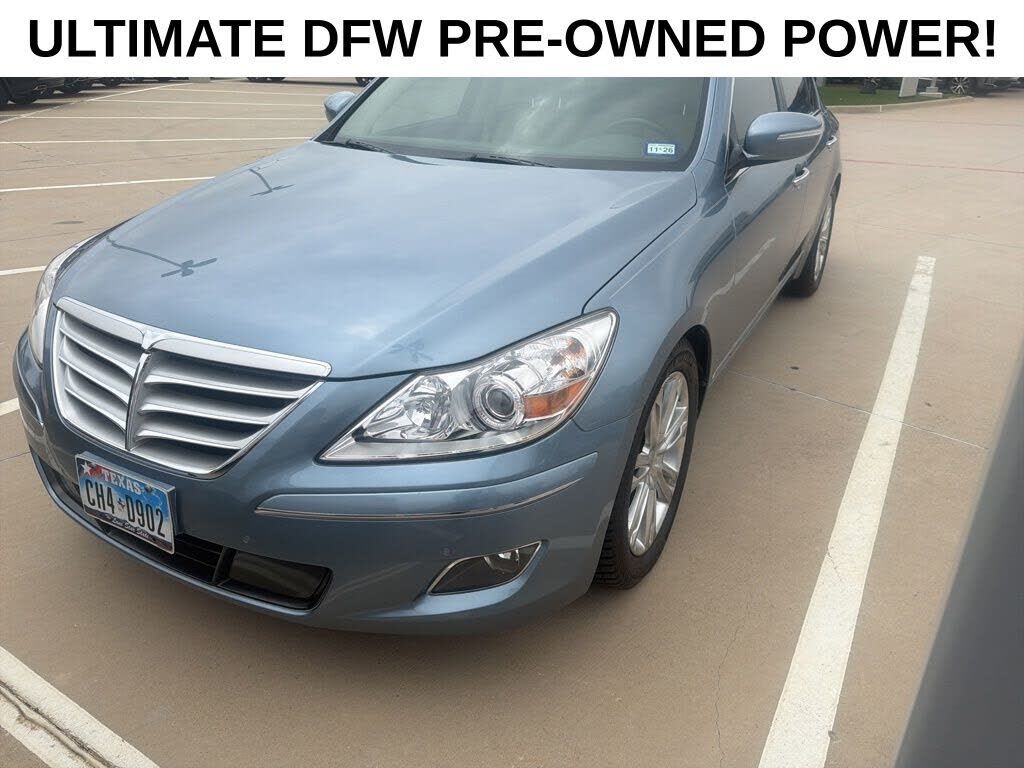 2010 HYUNDAI Genesis