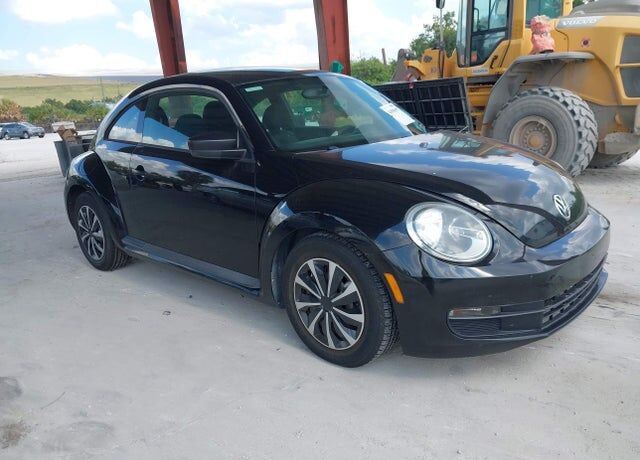 2013 VOLKSWAGEN Beetle