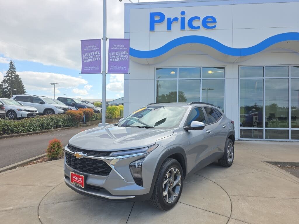 2025 CHEVROLET Trax