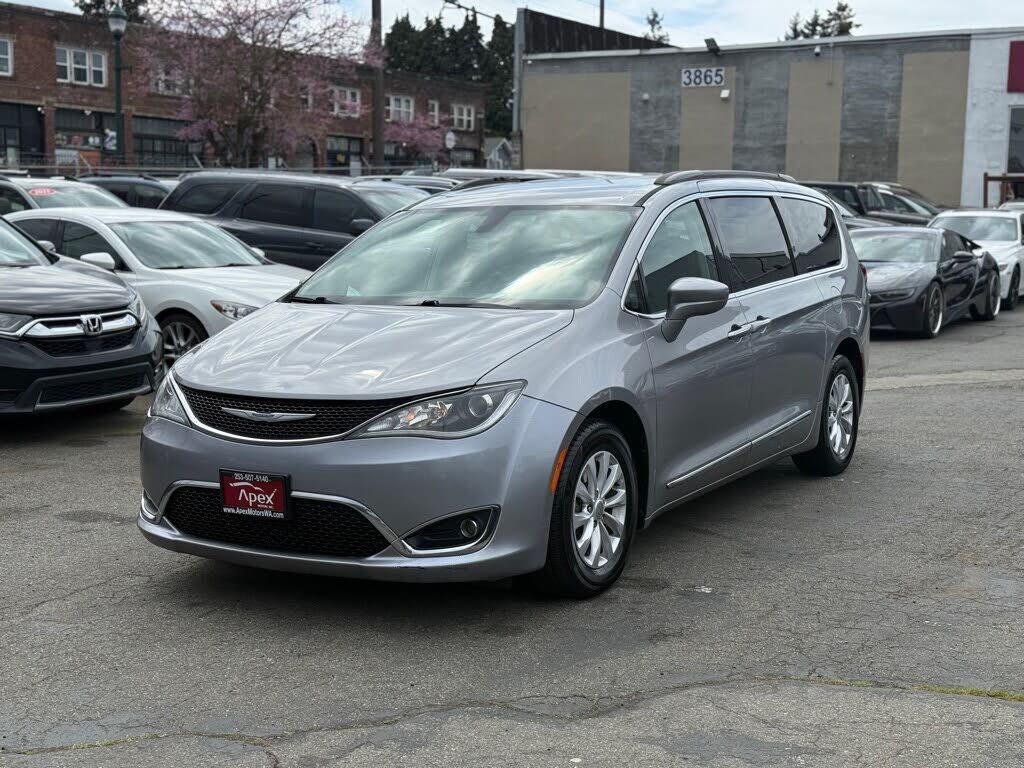 2017 CHRYSLER Pacifica