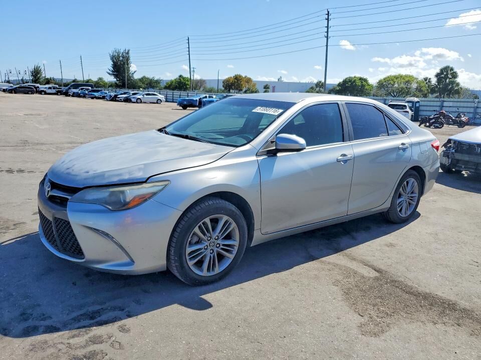 2015 TOYOTA Camry
