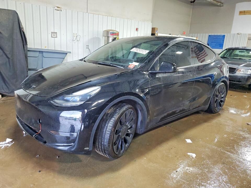 2022 TESLA Model Y