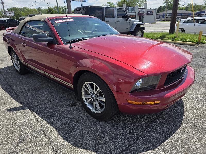2005 FORD Mustang