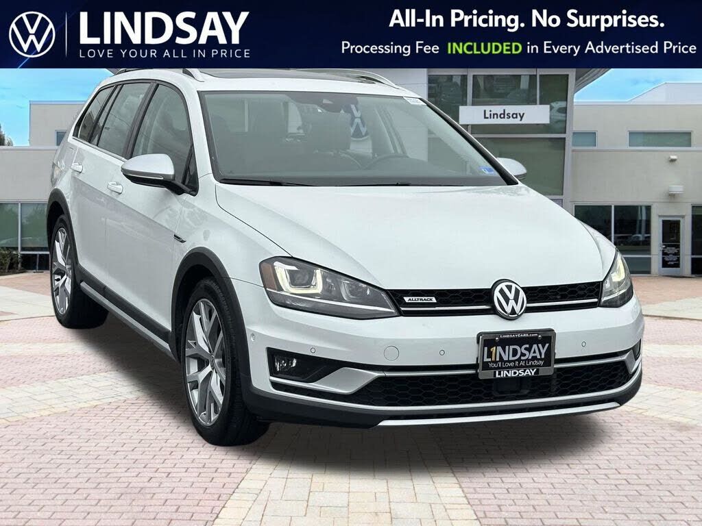 2017 VOLKSWAGEN Golf Alltrack