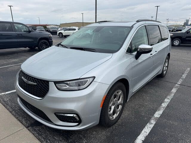 2023 CHRYSLER Pacifica