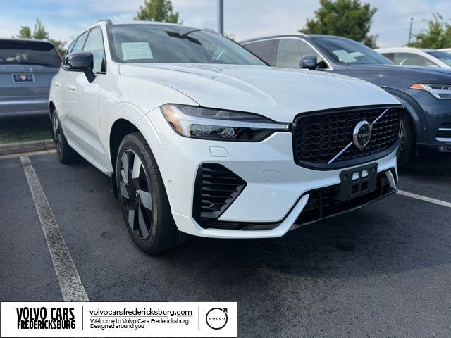 2025 VOLVO XC60
