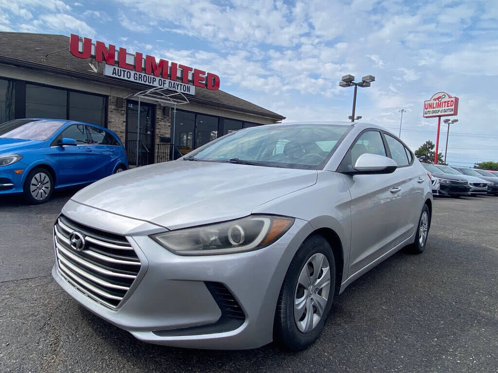 2017 HYUNDAI Elantra