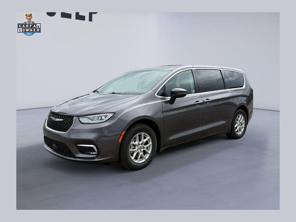 2023 CHRYSLER Pacifica