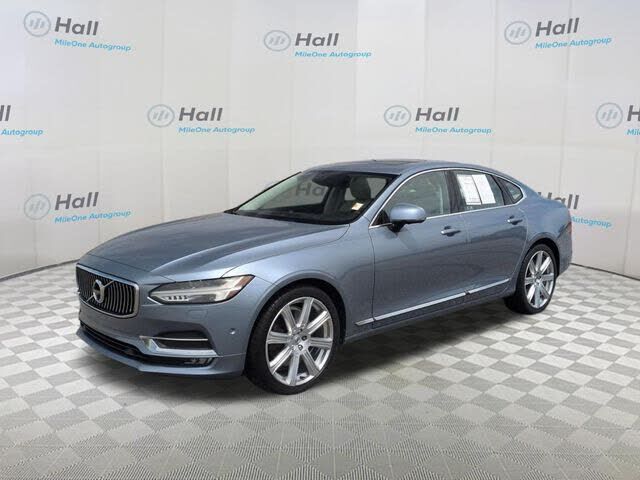 2017 VOLVO S90